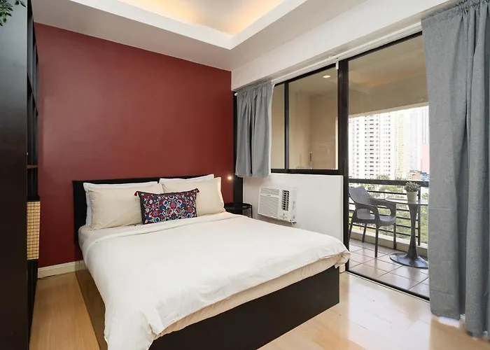 Tranquil Greenbelt Makati - Free Pool Access Apartment Manila