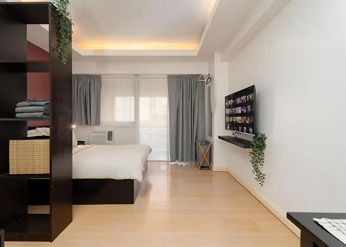 Tranquil Greenbelt Makati - Free Pool Access Apartment