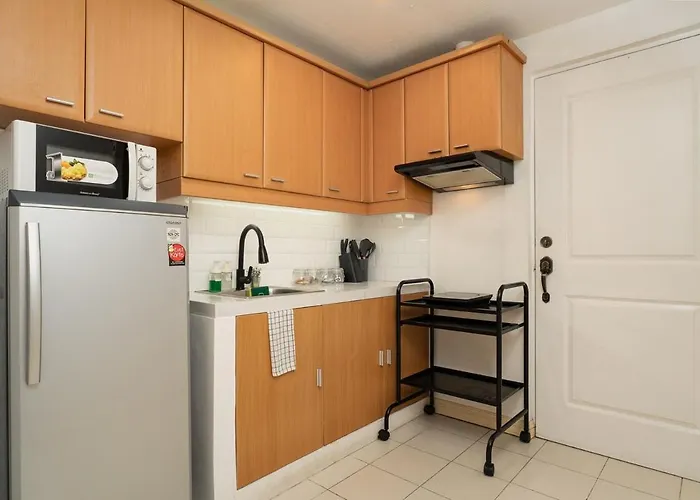 Tranquil Greenbelt Makati - Free Pool Access Apartment